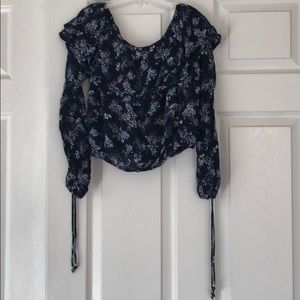 Women’s Abercrombie and Fitch top size XS